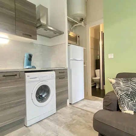 Apartment 30m2 - 400 Metres Cite Mediavale *