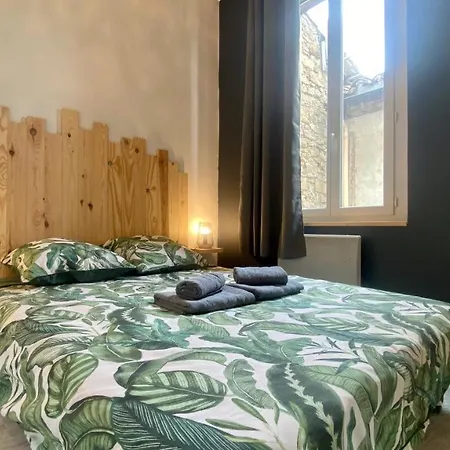 Apartment 30m2 - 400 Metres Cite Mediavale